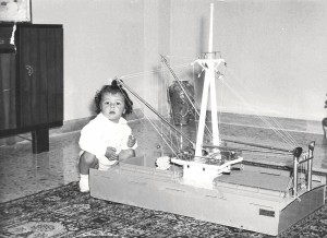Massimo e il modello costruito dal padre.
